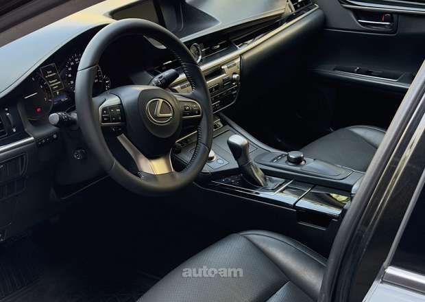 Lexus ES 250