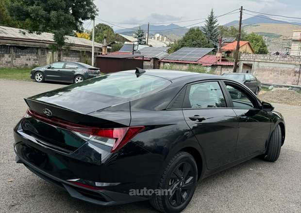 Hyundai Elantra 2021 — photo 4