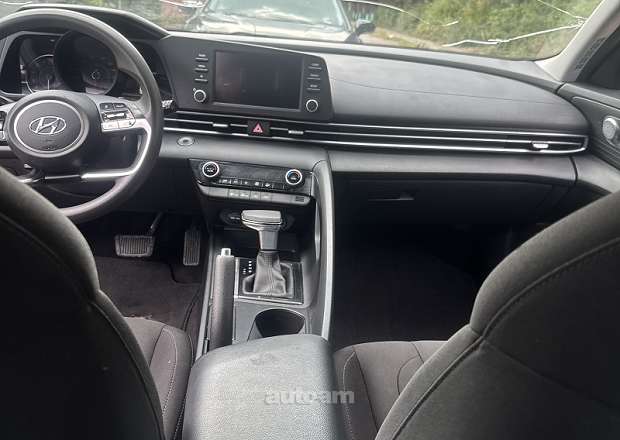 Hyundai Elantra 2021 — photo 11