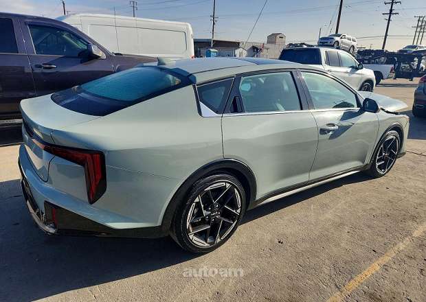 Kia K4