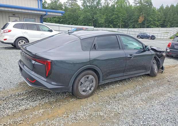 Kia K4