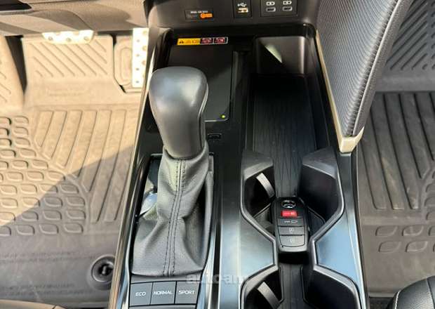 Toyota Camry 2025 — фото 15