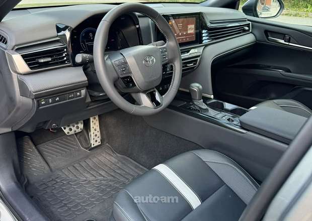 Toyota Camry 2025 — фото 12