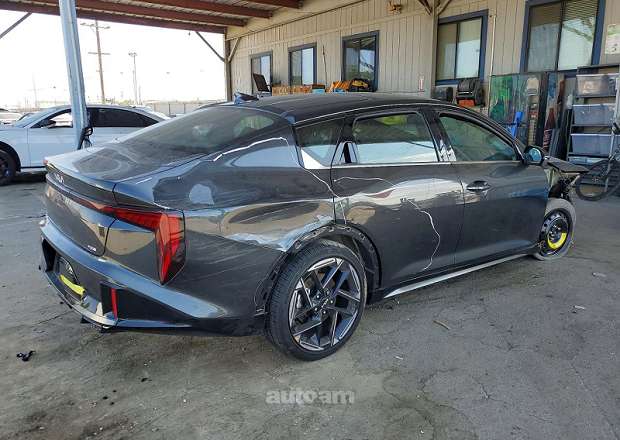 Kia K4