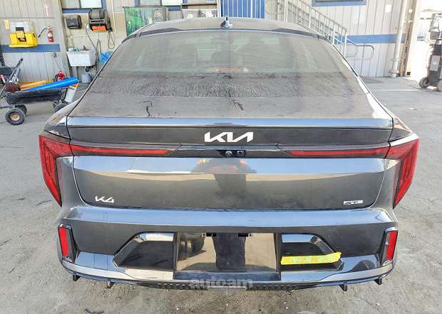 Kia K4