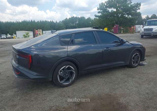 Kia K4