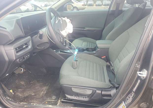 Kia K4