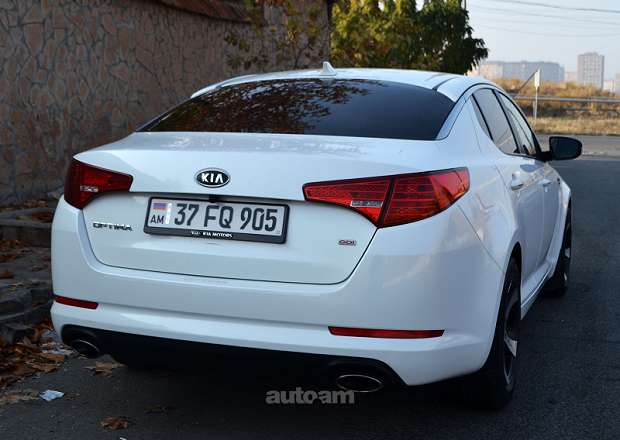Kia Optima 2012 — լուսանկար 15