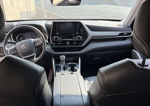 Toyota Highlander 2022 — լուսանկար 6