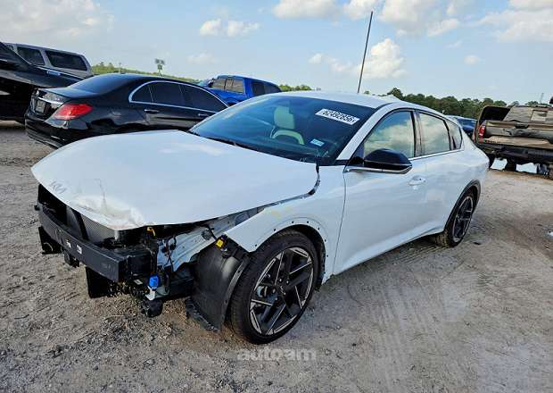Kia K4