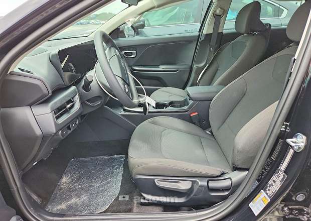 Kia K4