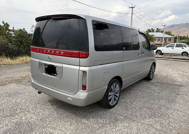 Nissan Elgrand 2004 — фото 7