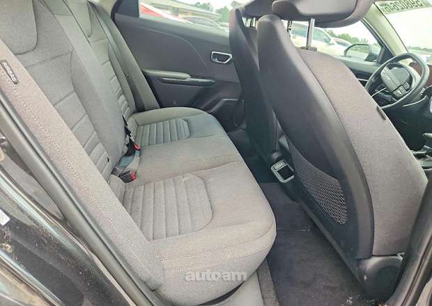 Kia K4