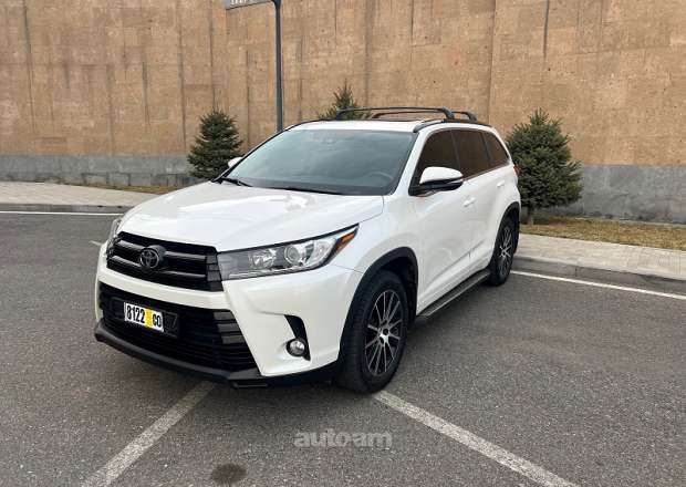 Toyota Highlander 2017 — լուսանկար 3