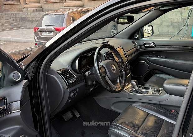 Jeep Grand Cherokee 2019 — լուսանկար 5