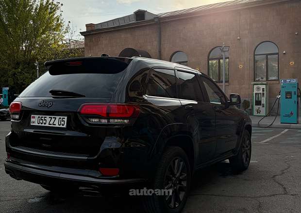 Jeep Grand Cherokee 2019 — լուսանկար 3