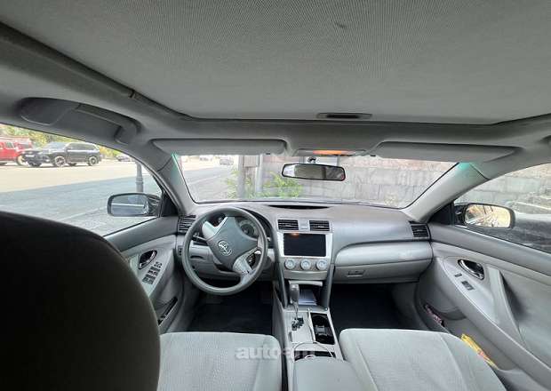 Toyota Camry 2011 — photo 5