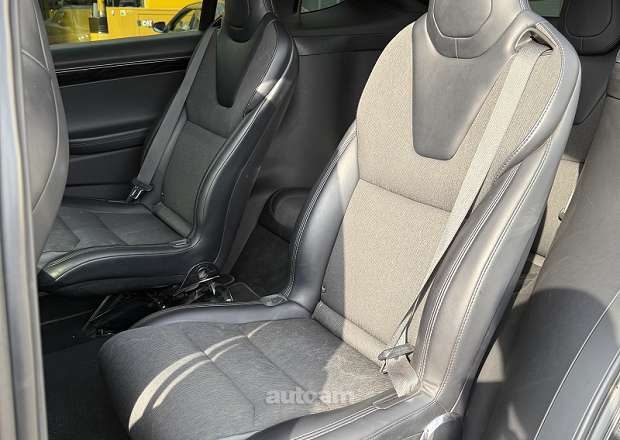 Tesla Model X 2018 — լուսանկար 10