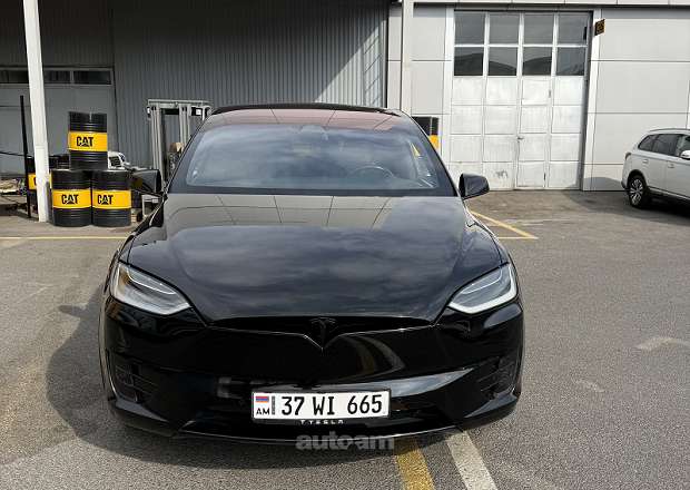 Tesla Model X 2018 — լուսանկար 1