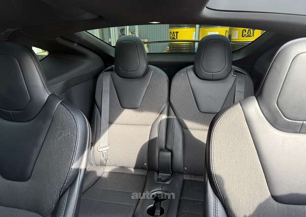 Tesla Model X 2018 — լուսանկար 11