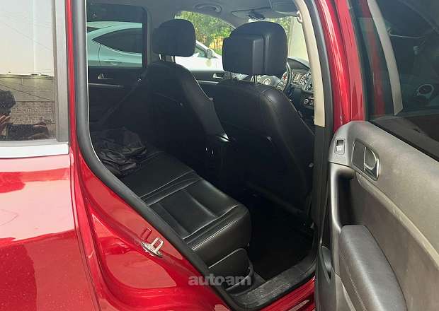 Volkswagen Tiguan 2012 — լուսանկար 9