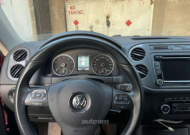 Volkswagen Tiguan 2012 — լուսանկար 12