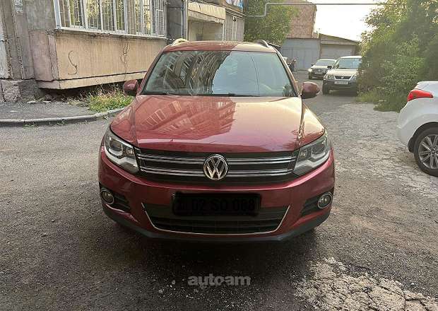 Volkswagen Tiguan 2012 — լուսանկար 1