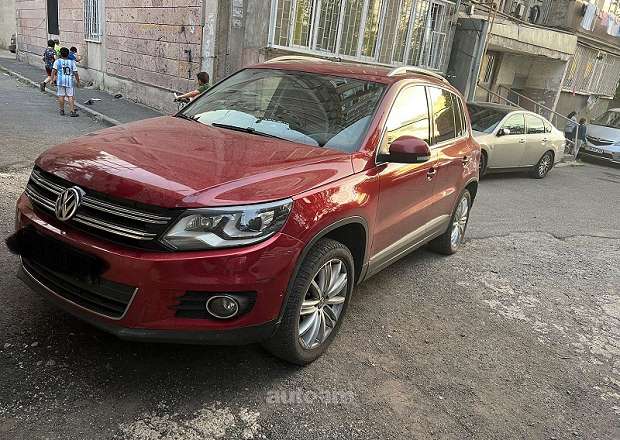 Volkswagen Tiguan 2012 — լուսանկար 2