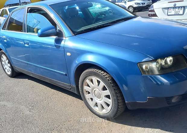 Audi A4 2002 — լուսանկար 1