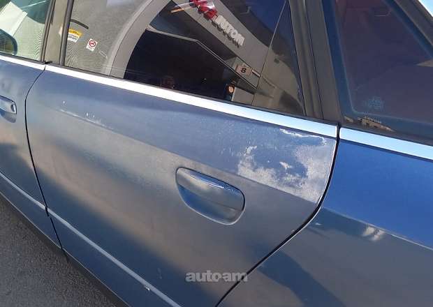 Audi A4 2002 — լուսանկար 3