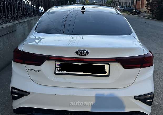 Kia Forte 2020 — լուսանկար 5