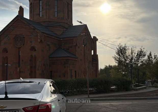 Chevrolet Malibu 2016 — լուսանկար 1