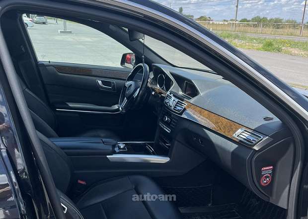 Mercedes-Benz E 200 2014 — photo 4