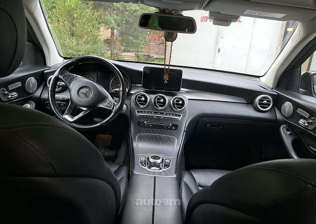 Mercedes-Benz GLC 300 2018 — լուսանկար 9