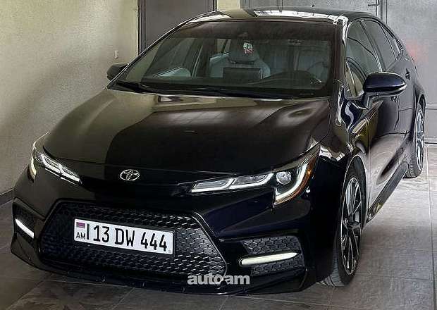 Toyota Corolla 2020 — photo 1