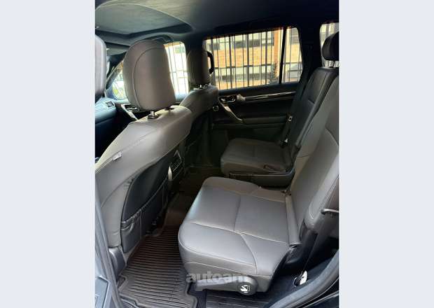 Lexus GX 460 2023 — լուսանկար 10
