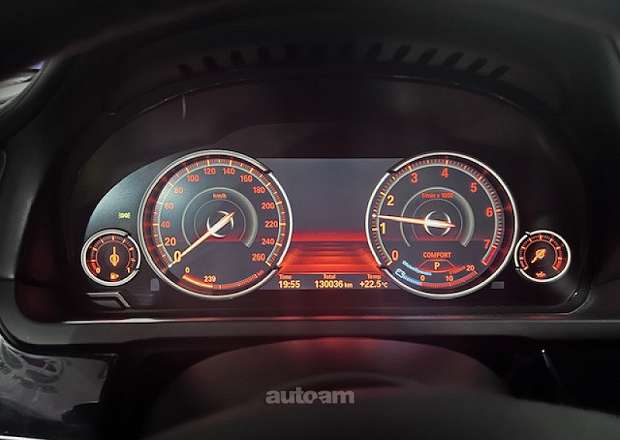 BMW 750 2010 — լուսանկար 10