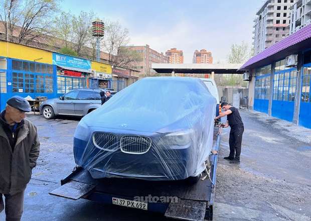 BMW 750 2010 — լուսանկար 3