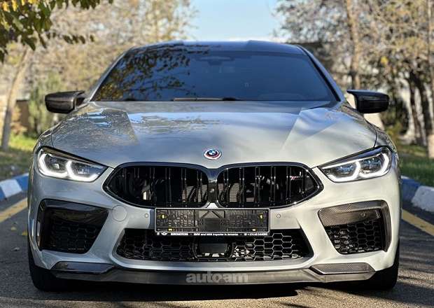 BMW M8