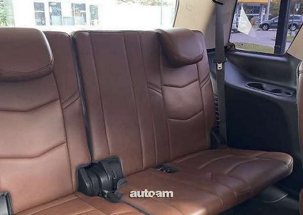 Cadillac Escalade 2018 — photo 11