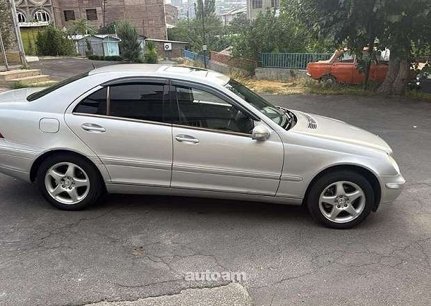 Mercedes-Benz 240 2001 — լուսանկար 2