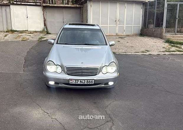 Mercedes-Benz 240 2001 — լուսանկար 1