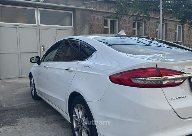 Ford Fusion 2017 — լուսանկար 2