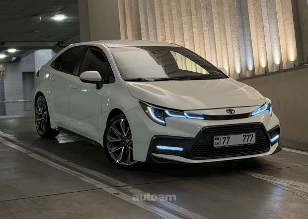 Toyota Corolla 2021 — լուսանկար 1
