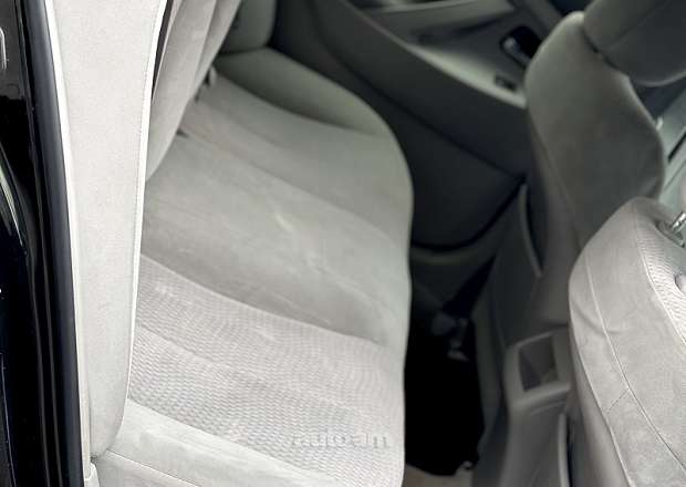 Toyota Camry 2010 — photo 5