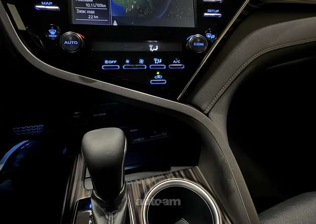 Toyota Camry 2018 — լուսանկար 5