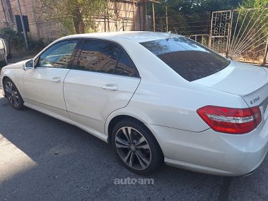 Mercedes-Benz E 350  2010 