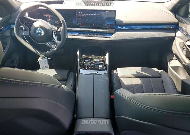 BMW i5