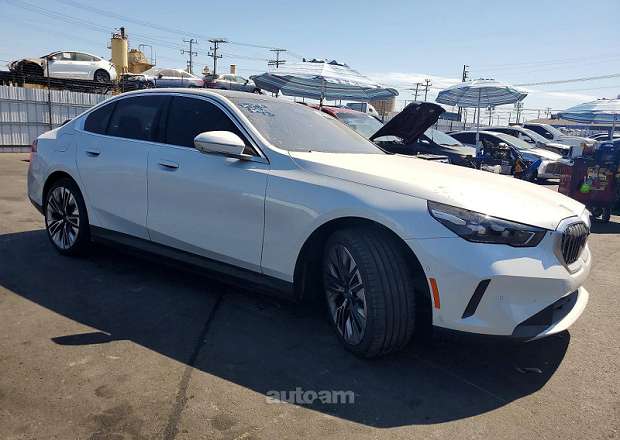 BMW i5