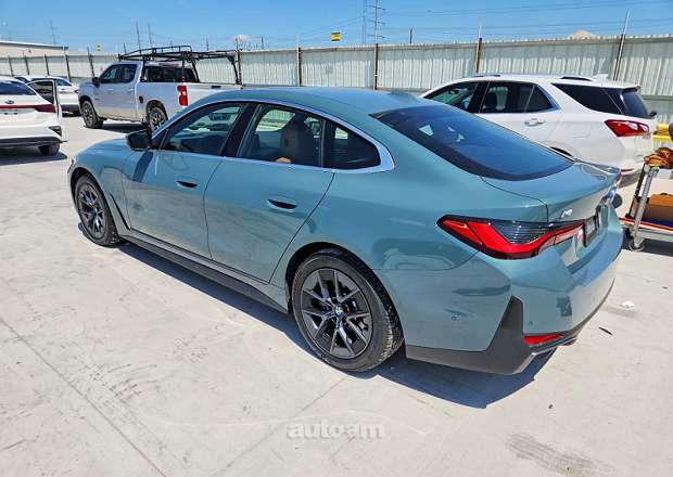 BMW i4